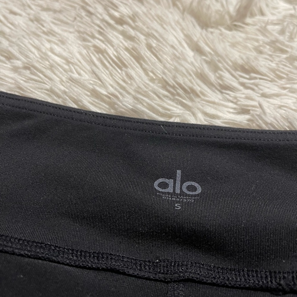 Epic" Leggings in black-Alo Yoga - Picture 12 of 13